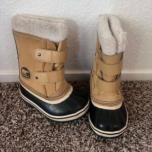 Toddler Sorel snow boots